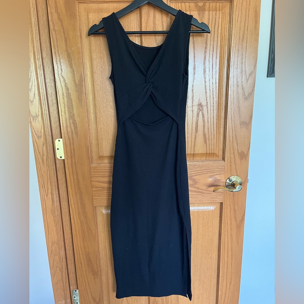 Black Sleeveless Dress with Ribbed Material
